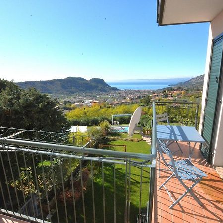 Apartmen Montegolo Four With Pool And Lake View Costermano sul Garda Exterior foto