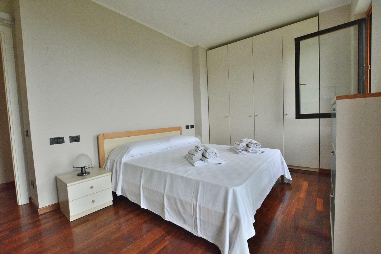 Apartmen Montegolo Four With Pool And Lake View Costermano sul Garda Exterior foto
