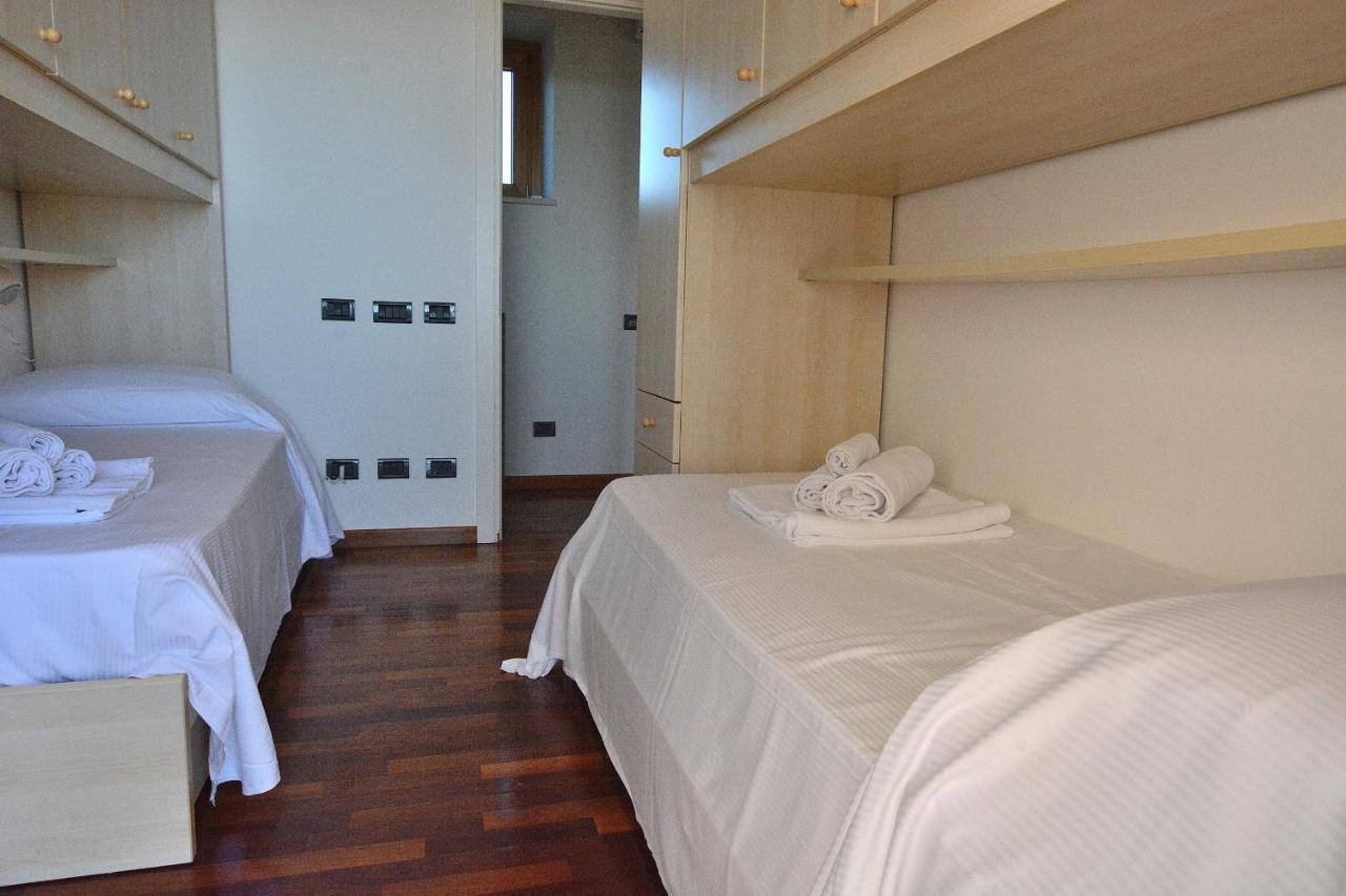 Apartmen Montegolo Four With Pool And Lake View Costermano sul Garda Exterior foto